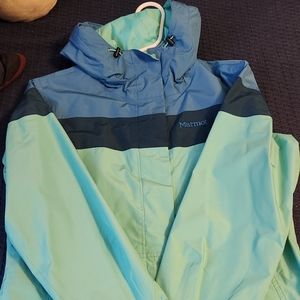Ladies Marmot size M Windbreaker Jacket. Use it only 1 great condition.